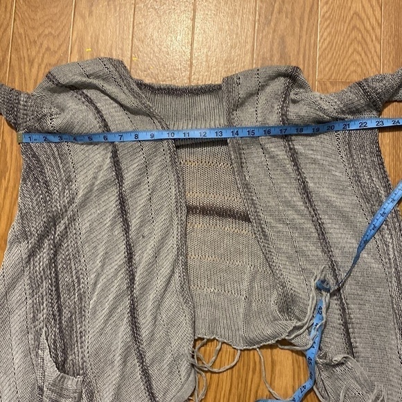 BILLABONG Women's Long Sleeve Grey Open  Cardigan Fringe Bottom (Size Small) - Picture 7 of 10